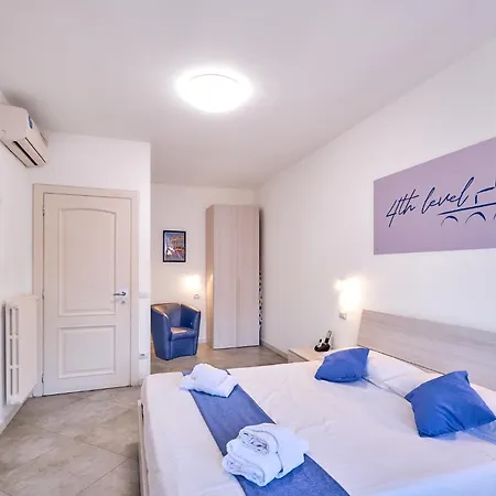 4 Level Apartamento