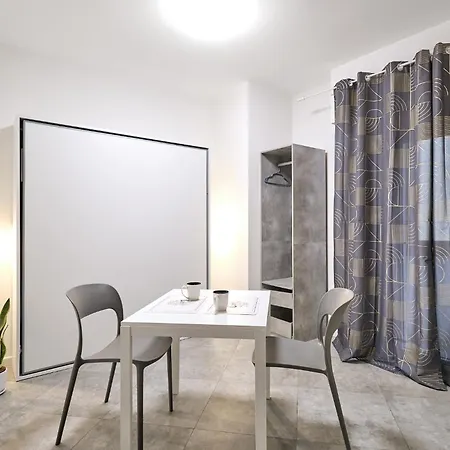 4 Level Roma
